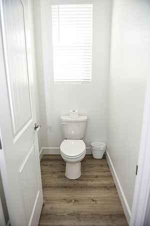 Toilet closet
