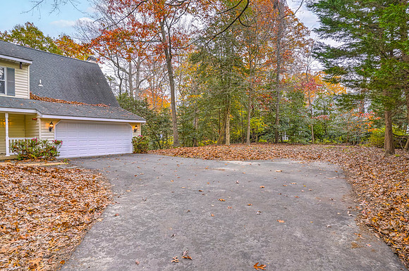 Nice big driveway