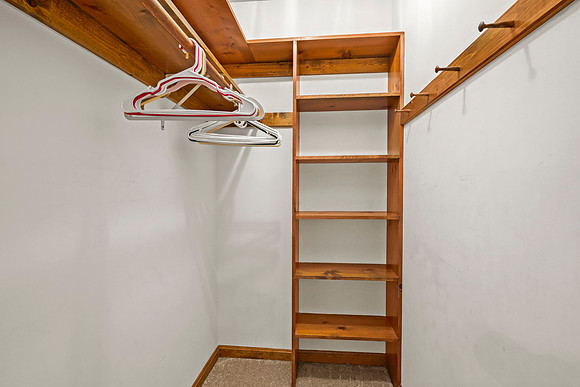 walk in closet