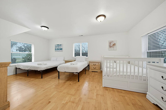 bedroom 2 king full single