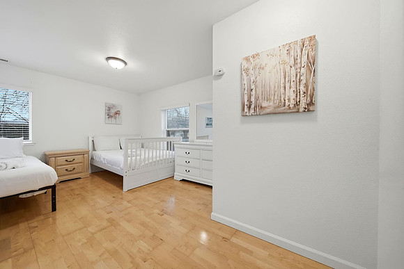bedroom 2 king full single