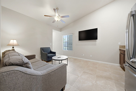 in law suite living area