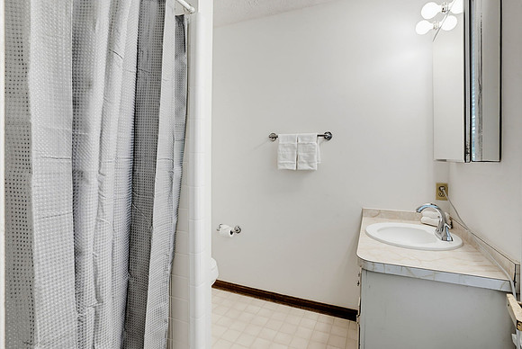 Third bedroom ensuite bath.  stand up shower