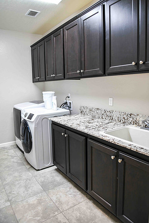 laundry washer/dryer