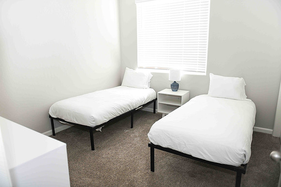 2 single beds