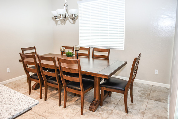 Dining room.