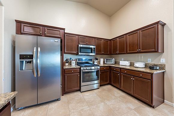 Kitchen, gas stove, microwave